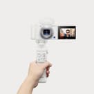 Moment Sony GPVPT2 BT W Wireless Shooting Grip 03