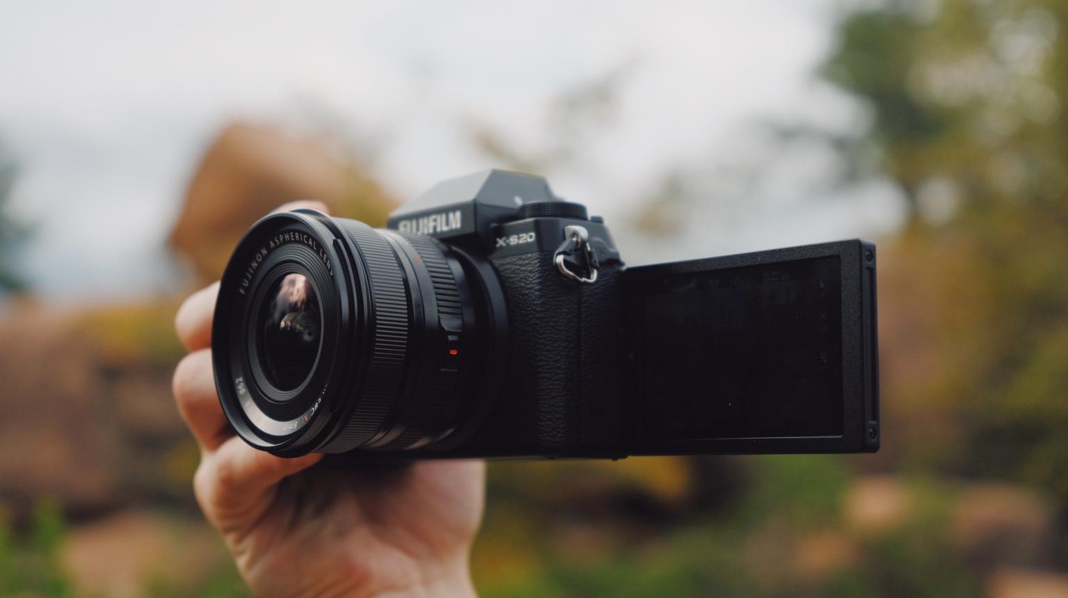 The Ultimate 1LB Camera | Fujifilm X-S20 Camera Review