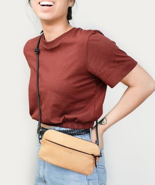 Moment Crossbody Wallet Bag Natural Leather 03