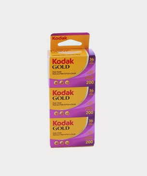 Moment Kodak 1880806 Gold 200 35mm 36 exp 3 pack thumbnail