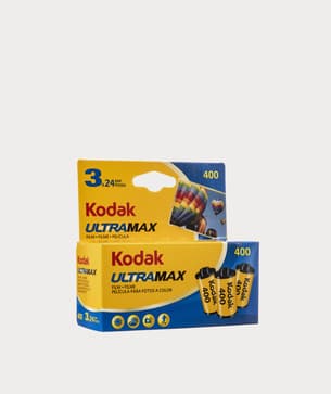 Moment Kodak 6034052 Ultra Max 400 35mm 3 pack 24 exp Thumbnail