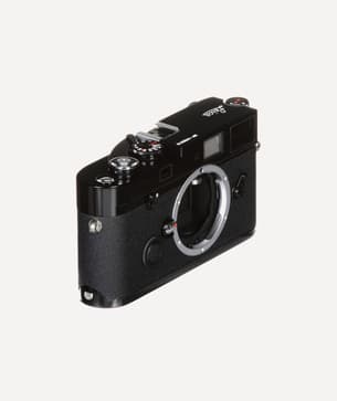 Moment Leica 10302 Leica MP 0 72 film camera black 02