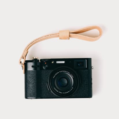 Moment Clever Supply Camera Wrist Strap Natural 01