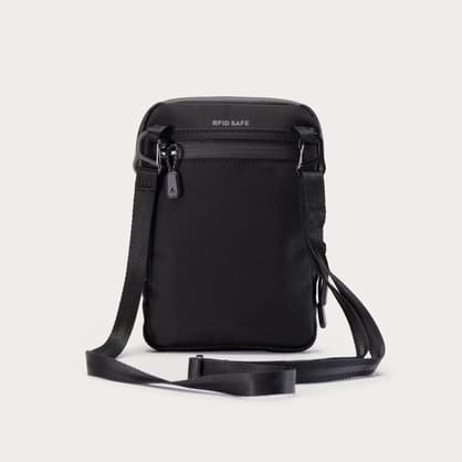 Moment ACTPCH BLK 01 Nomatic Access Pouch 04