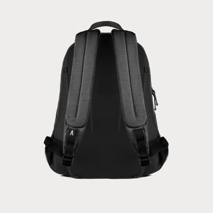 Moment DPS CD BLK Rennen Recycled Laptop Daypack 22 L Black 05