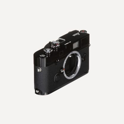 Moment Leica 10302 Leica MP 0 72 film camera black 02
