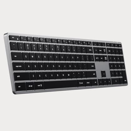 Moment Satechi ST BTSX3 M Slim X3 Bluetooth Backlit Keyboard Space Gray 02