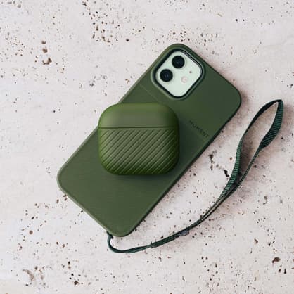 Moment Essentials Set for Airpods in Olive