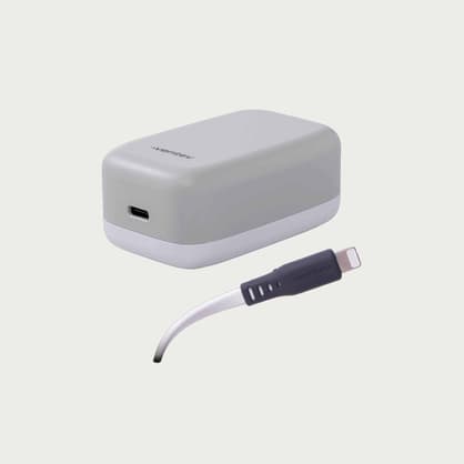 Shopmoment Ventev 30 W Wall Charger and USB C to Apple Lightning Cable main