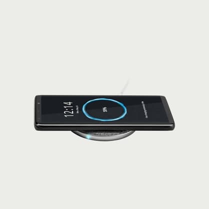 Shopmoment Ventev Wireless Charge Pad Plus w phone