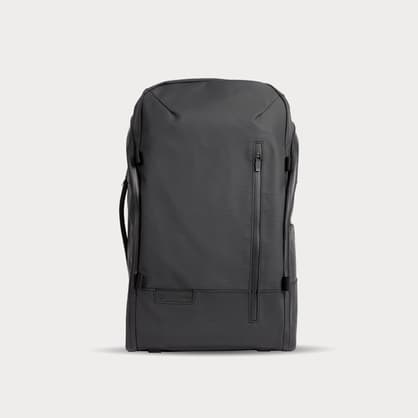 Moment WANDRD DUO BK 1 DUO Day Pack 01
