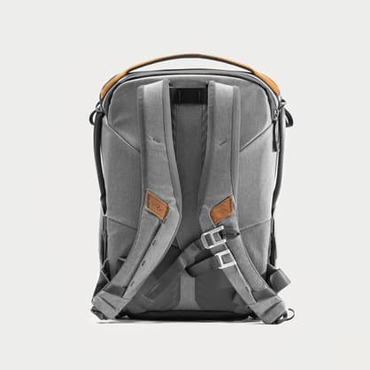Peak Design Everyday Camera Backpack 20L Ash V2 04