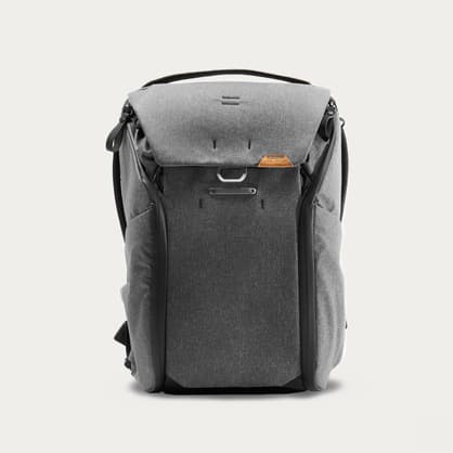 Peak Design Everyday Camera Backpack 20L Charcoal V2 02