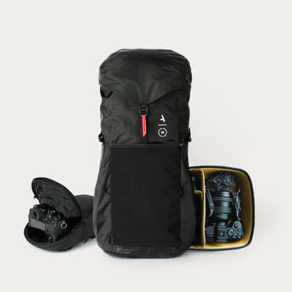 Set 097 moment strohl backpack ultimate bundle black 1