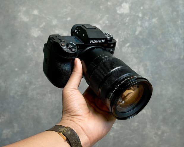New Fujifilm Camera: X-H2S | First Impressions & Sample Footage