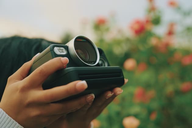Polaroid is BACK! The New I-2 Instant Film Camera Is Worth Every Penny