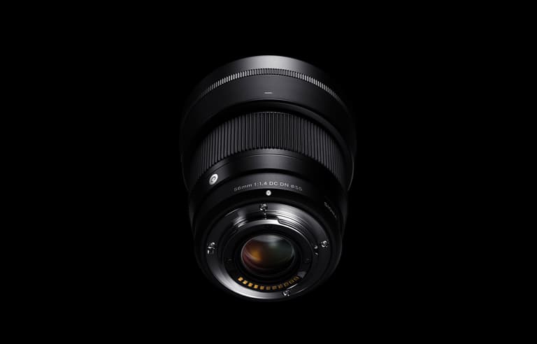Sigma 351975 56mm F1 4 Contemporary DC DN for Fuji X Mount lifestyle 03