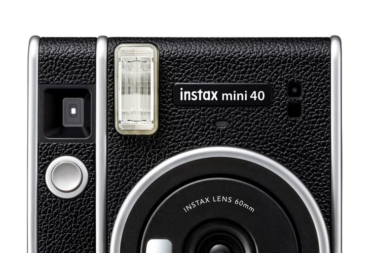 Moment Fujifilm 16696875 Instax Mini 40 lifestyle 05