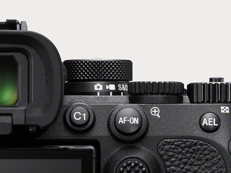 Sony Alpha 7R V Full Frame Mirrorless Camera Body (ILCE7RM5/B)