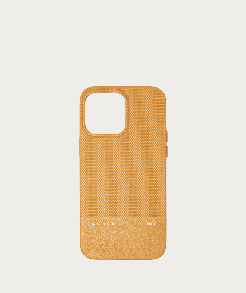Native Union (Re)Classic Case for iPhone 15 Pro Max | Kraft… - Moment