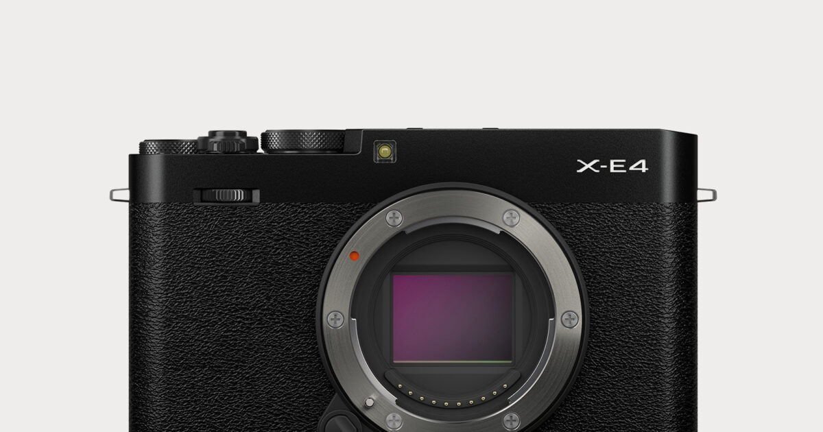 Fujifilm X-E4 APS-C Mirrorless Camera (16673811) - Moment