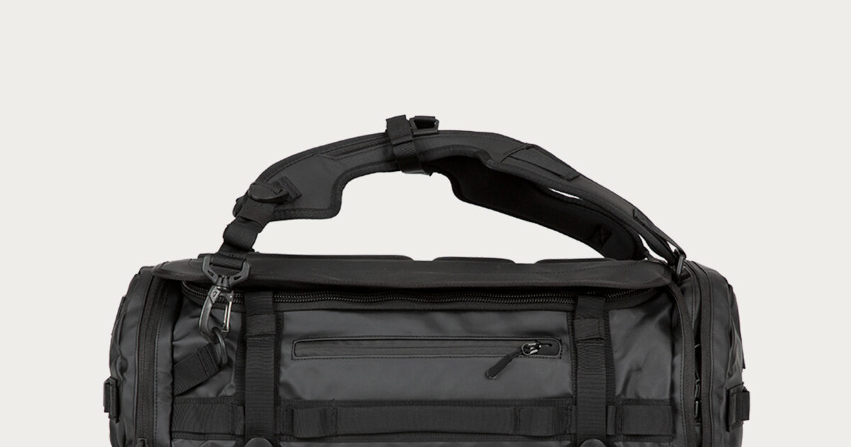 WANDRD HEXAD Carryall Duffel Backpack (HC60-BL-1) - Moment