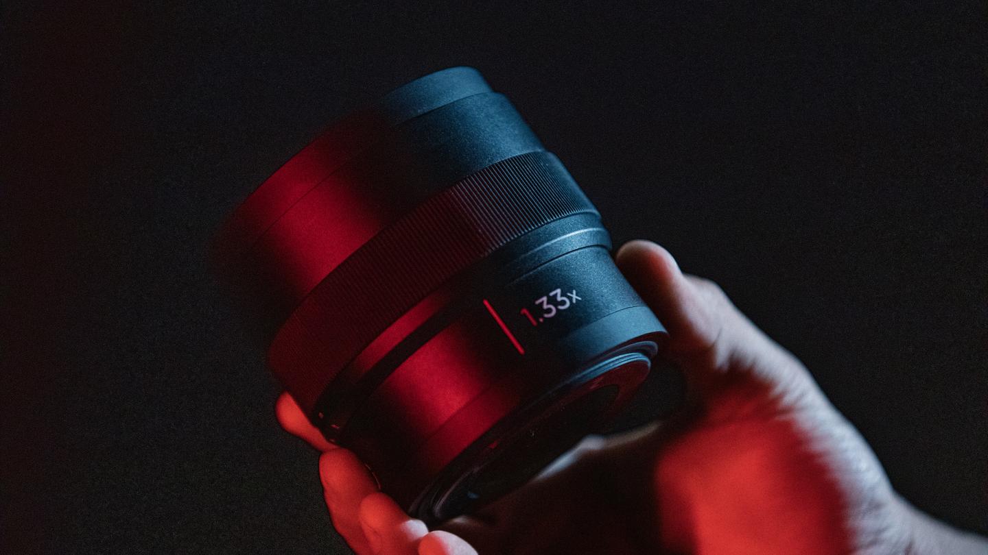 Moment 1.33x Anamorphic Adapter Lens Review
