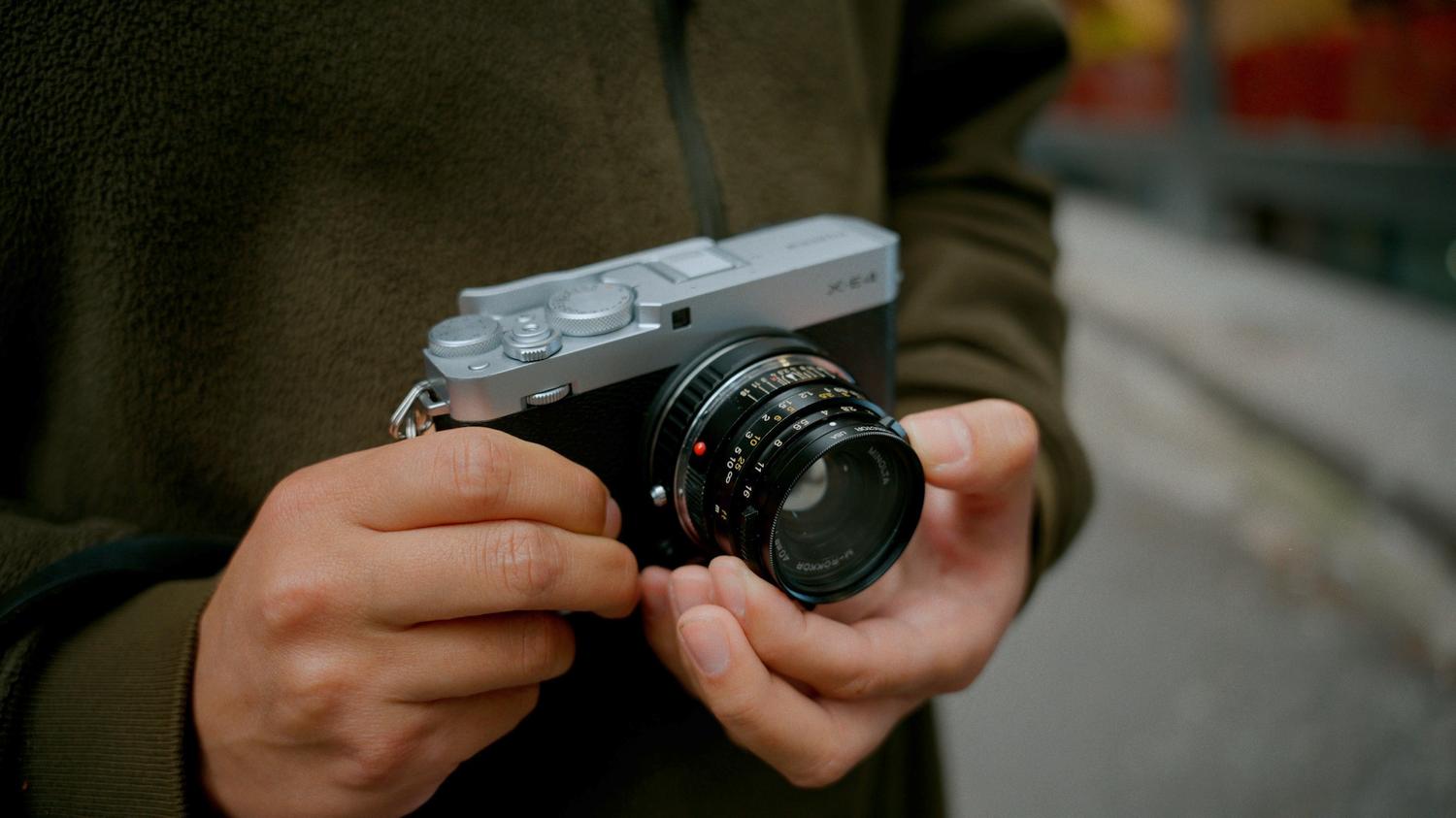Fujifilm Review | Practical Compact Camera Moment